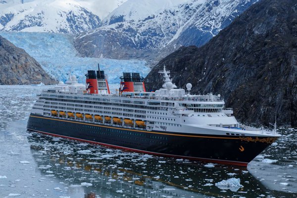 Disney Wonder cruise ship
