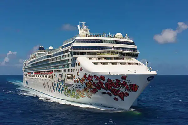 Norwegian Gem cruise ship